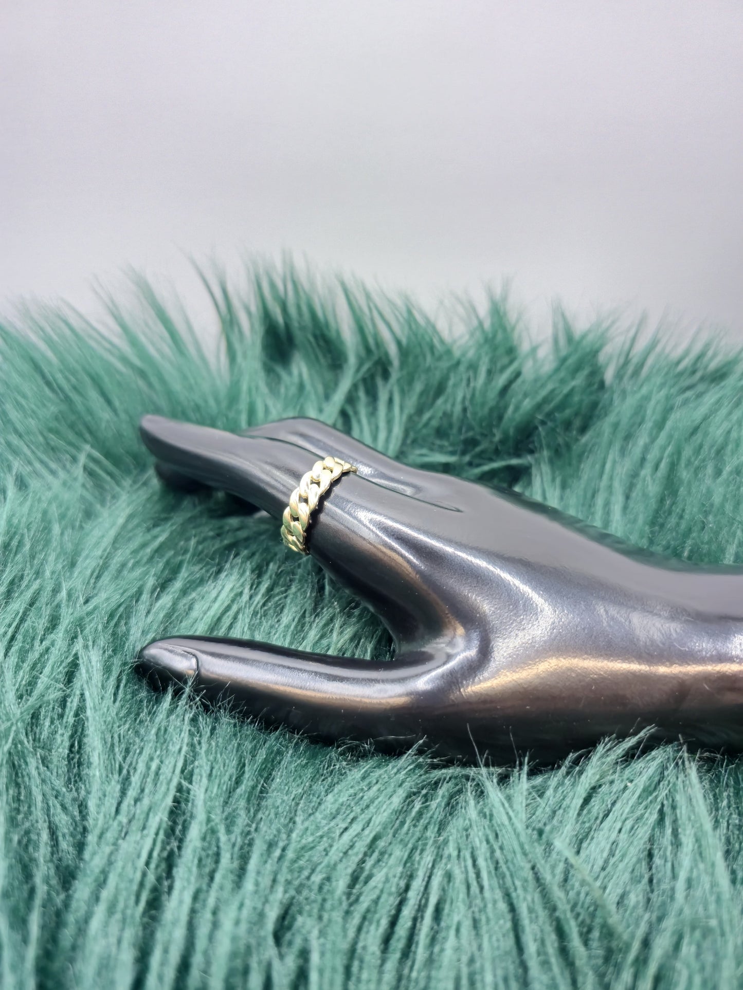 ANILLOS CADENA CUBANA 14 KT Weight 4.1 G