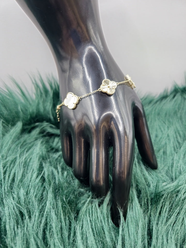 PULSERA VAN CLEEF 14 KT Weight 6.6 G