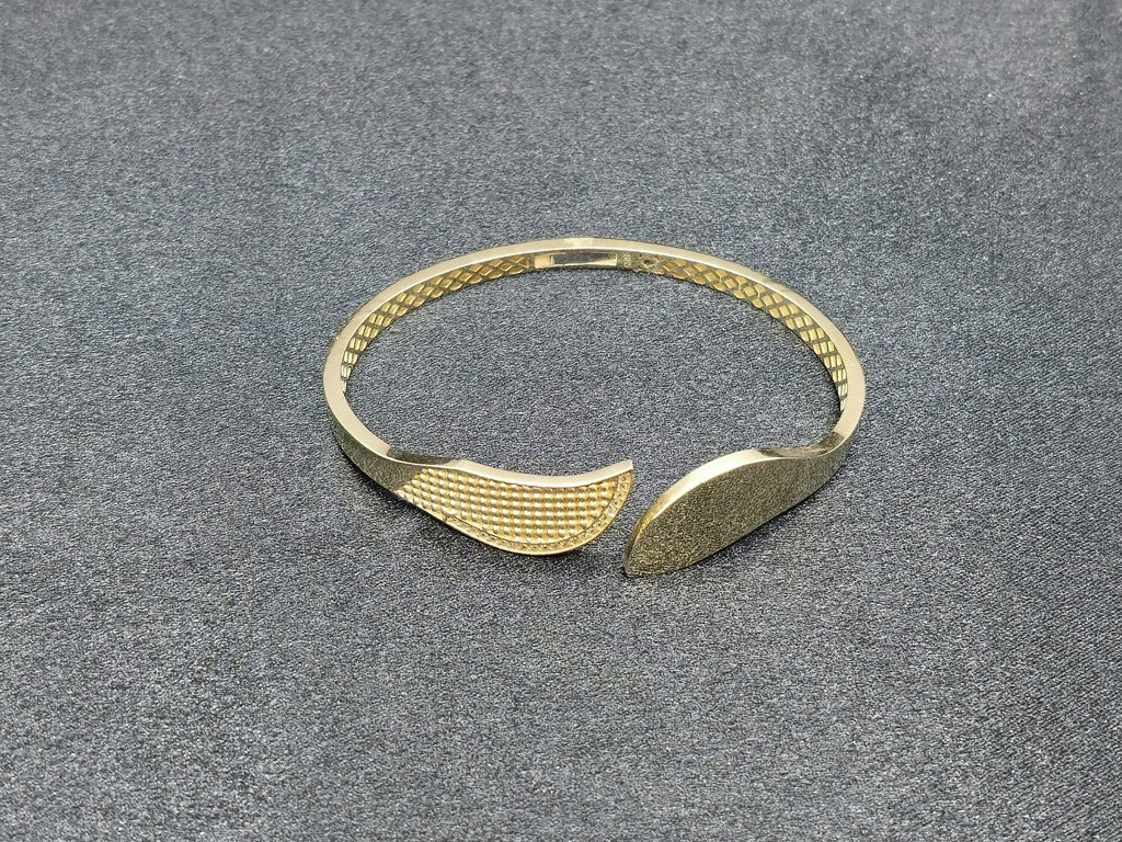 PULSERA FASHION BANGLE 14 KT Weight 11.9 G