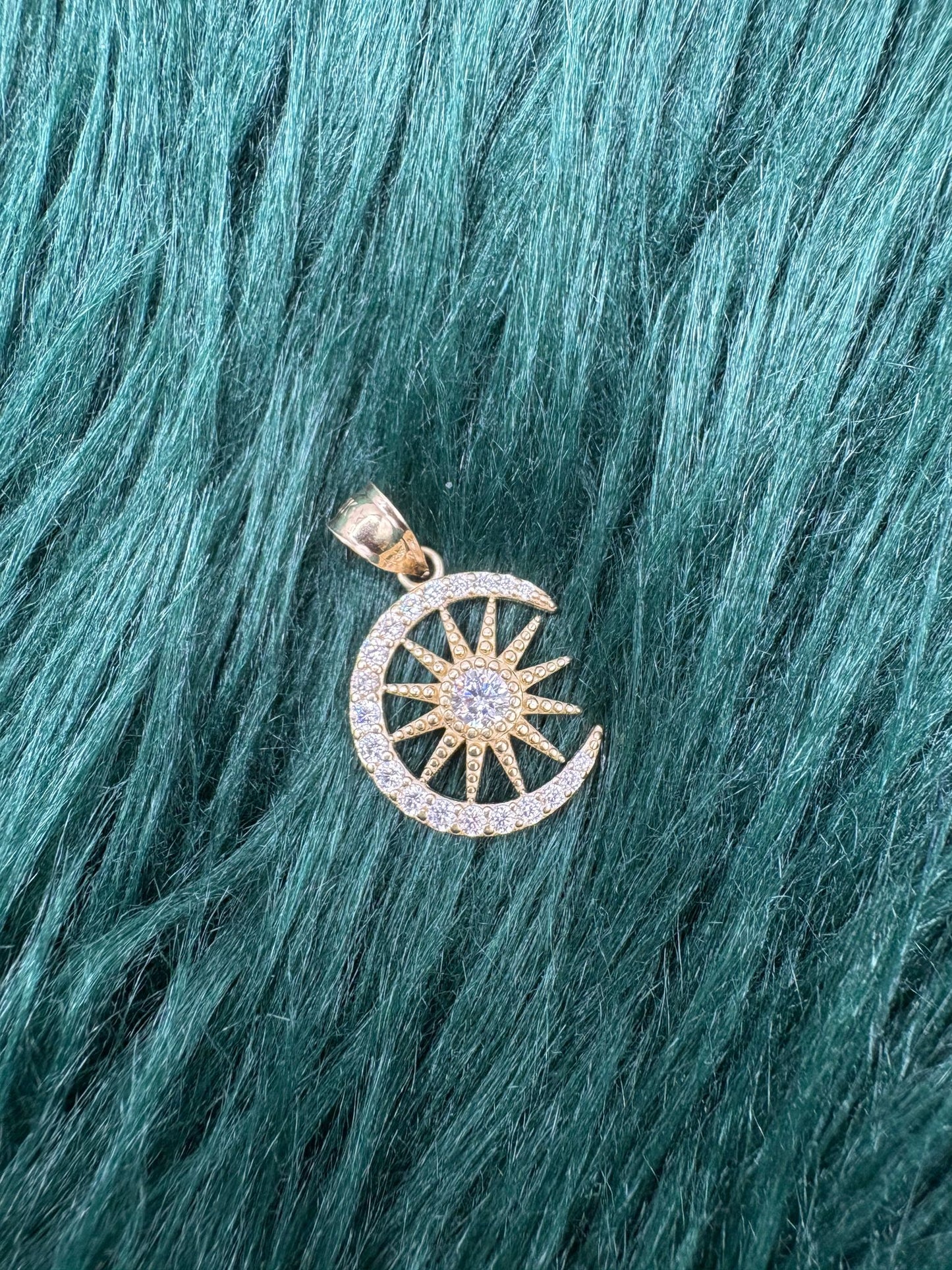 DIJES LUNA 14 KT Weight 2.8 G