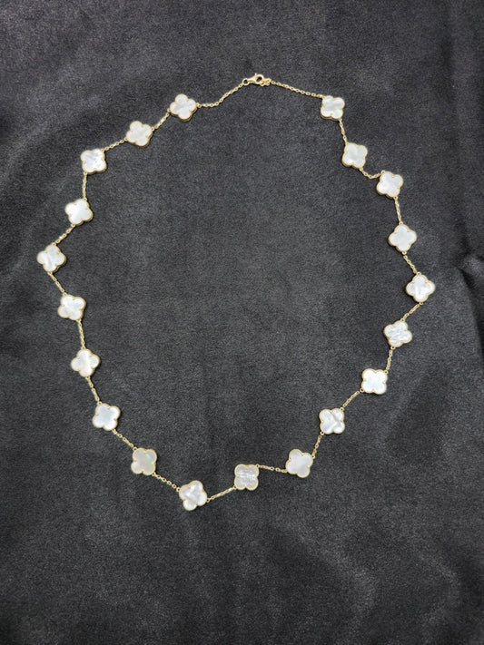 VAN CLEEF WHITE CHAIN Size "24" Weight 20.7 G