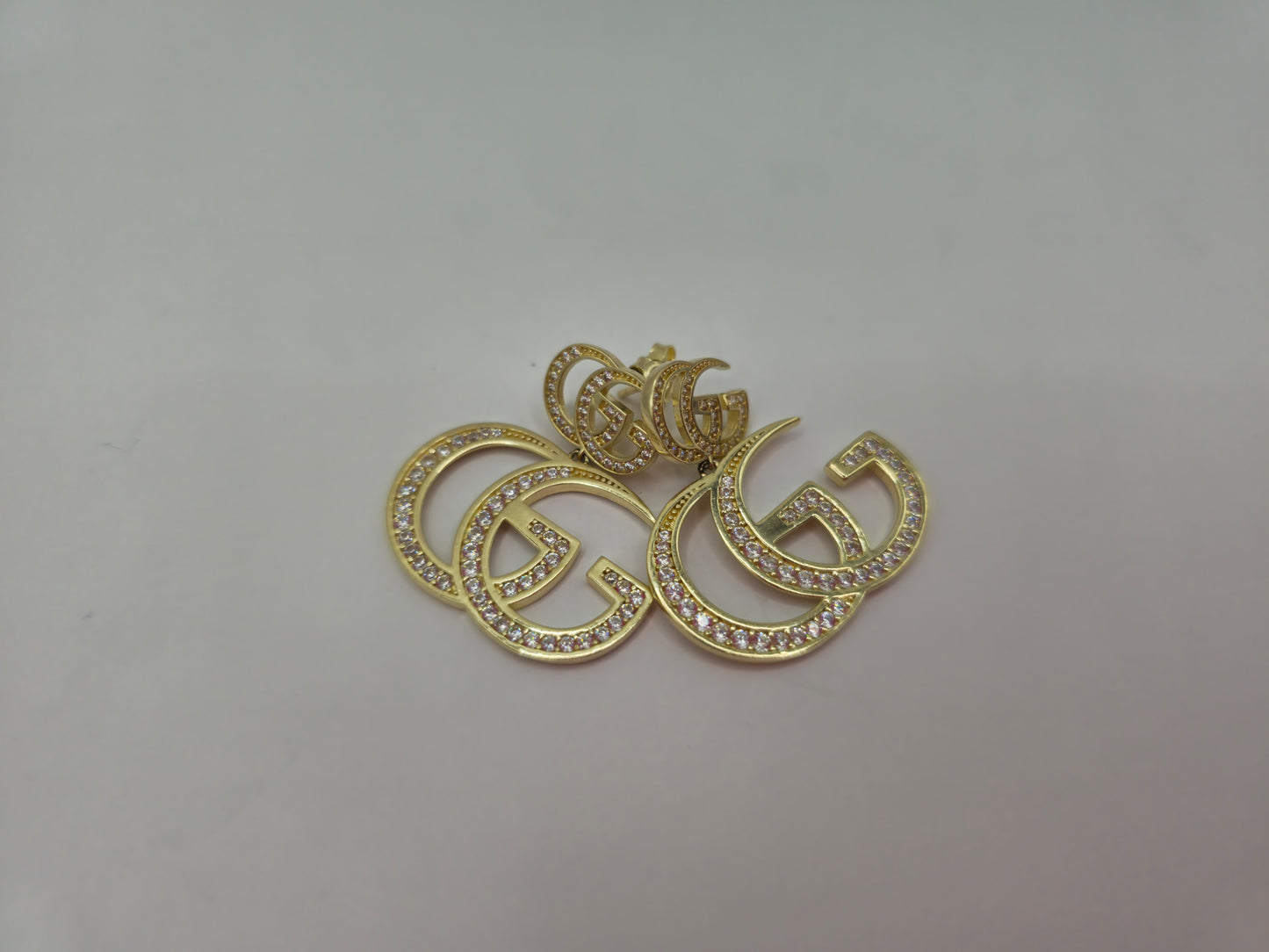 ARETES GG 14 KT ZIRCONIA Weight 8.5 G