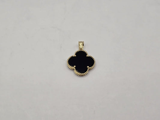 VAN CLEEF CHARMS BLACK 14 KT Weight 1.0 G