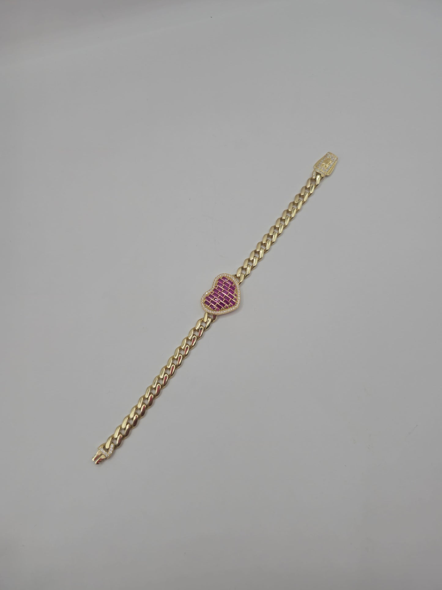 HEART BRACELET 14 KT Weight 13.4 G