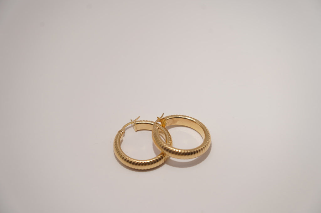 HOOP EARRINGS 14 KT Weight 4.2 G