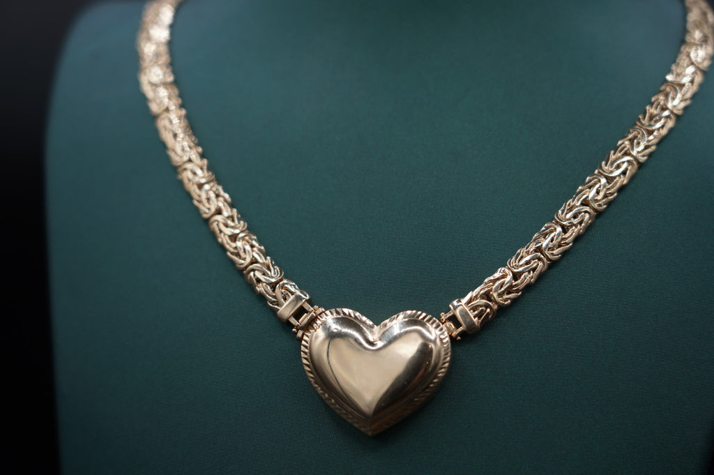 CADENA BIZANTINA CON CORAZON 14 KT Weight 24.50 Gr.